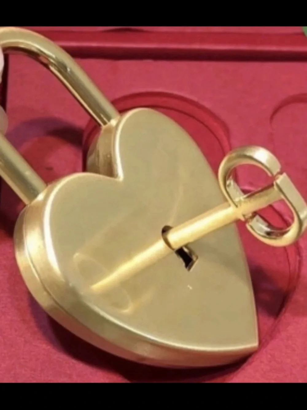 Dior Heart-Shaped Brass Padlock with Key and Original Box. GwP - Picture 2 of 3